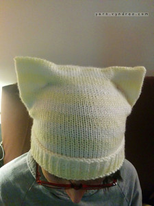 Kitty Hat - RedditGifts Colors 2016 (knitting)